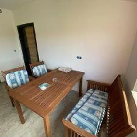 In Vrvari With Terrace, Wifi, Washing Machine 664-5 דירה *