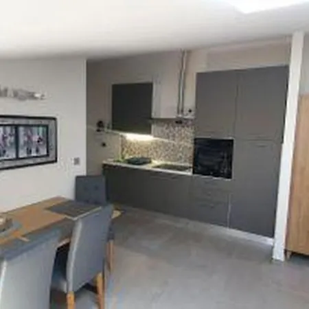 In Vrvari With Terrace, Wifi, Washing Machine 664-5 פורץ